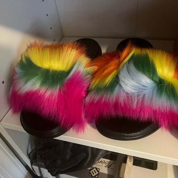 Foux Fur Slides Fluffy slippers open toe - Picture 1 of 5